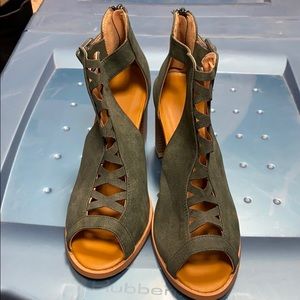 Size 9 Green Booties